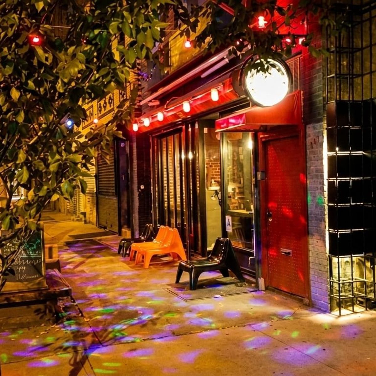 Visit Ange Noir Cafe!
